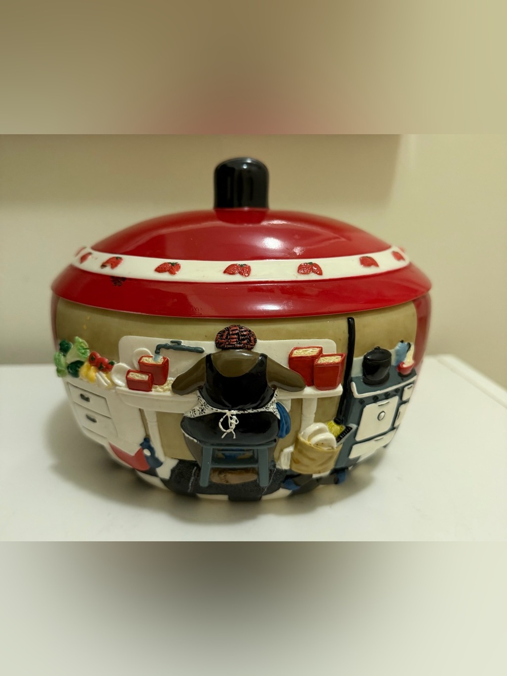 Annie Lee ~ Sass N' Class ~ Sixty Pounds ~ Cookie Jar Canister Small 1997